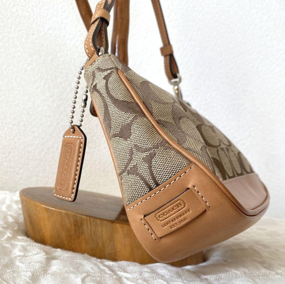 コーチCOACH ショルダーバッグ キャンパスアクセサリーポーチ シグネチャー