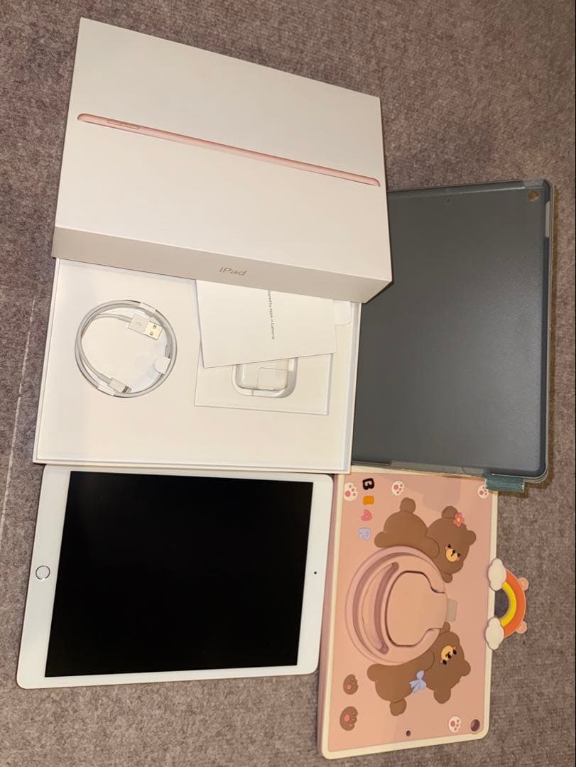 iPad 第7世代 32GB Wi-Fiモデル ピンク　美品・コード＆ケース付