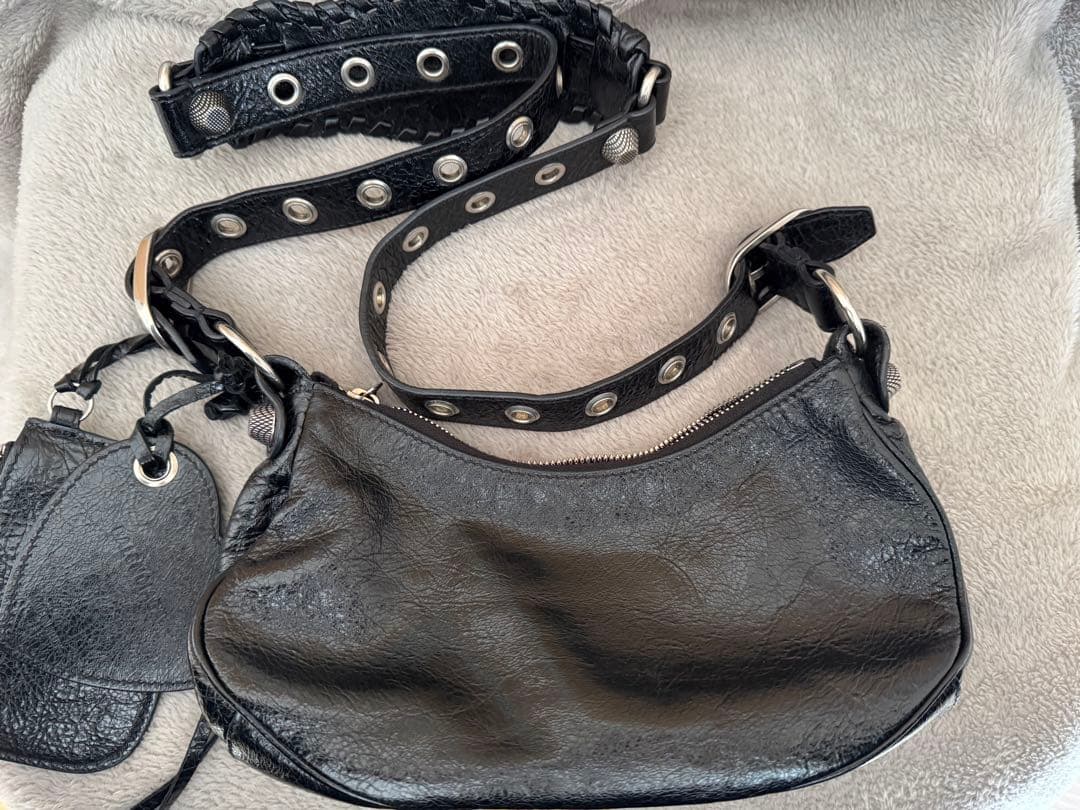 最終値下げ！BALENCIAGAバレンシアガLECAGOLE XSバッグ