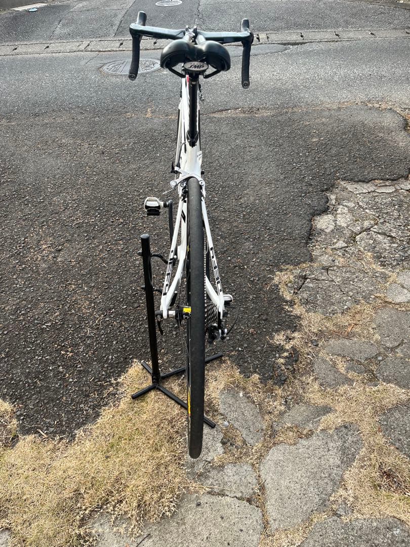 完成車 ホイール違います