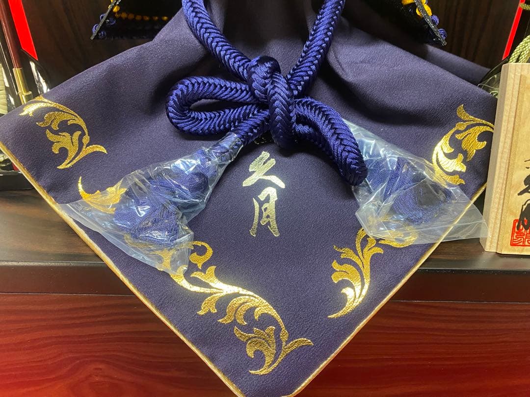 伊達政宗　東京久月　五月人形　銘木シリーズ　黒檀　名入れ家紋付き兜飾り収納セット