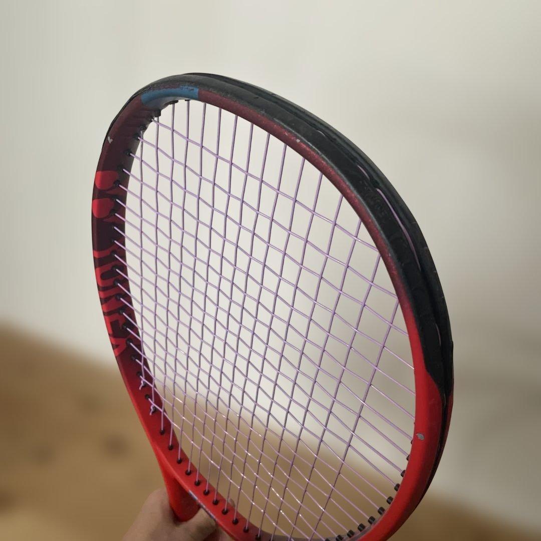 ヨネックス YONEX テニスラケット　硬式V CORE100 ブイコア　G２