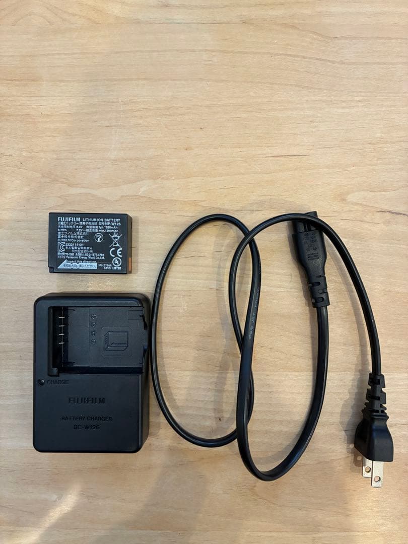 FUJIFILM xt10 本体 ミラーレス一眼　富士フィルム