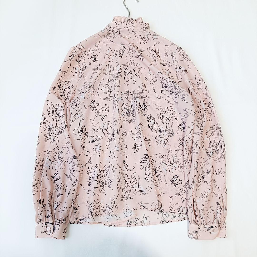 【ルルウィルビー】長袖ブラウス　ボウタイ　プリーツ　総柄　近年モデル　春色　M