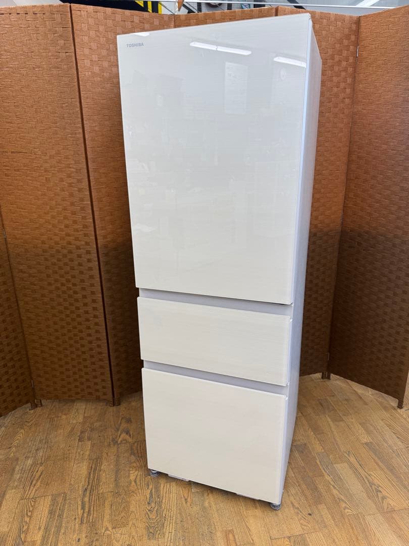F052 超美品‼️ TOSHIBA ３ドア　冷蔵庫　2024年　356L