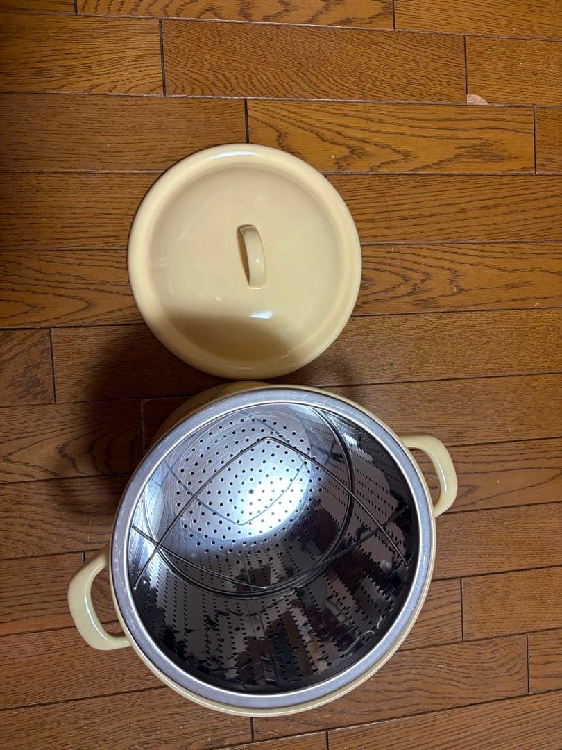 中型 ホーロー蒸し器 クリーム色 蓋付きパスタ鍋