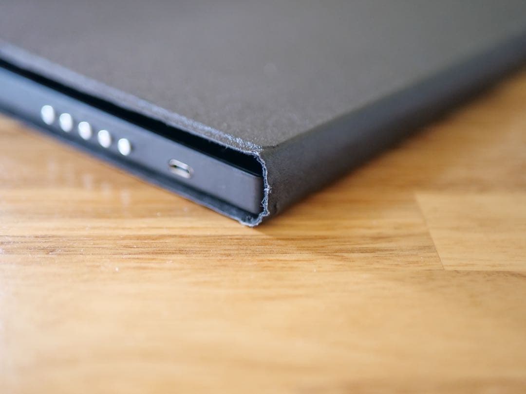 モバイルモニター 13.3インチ