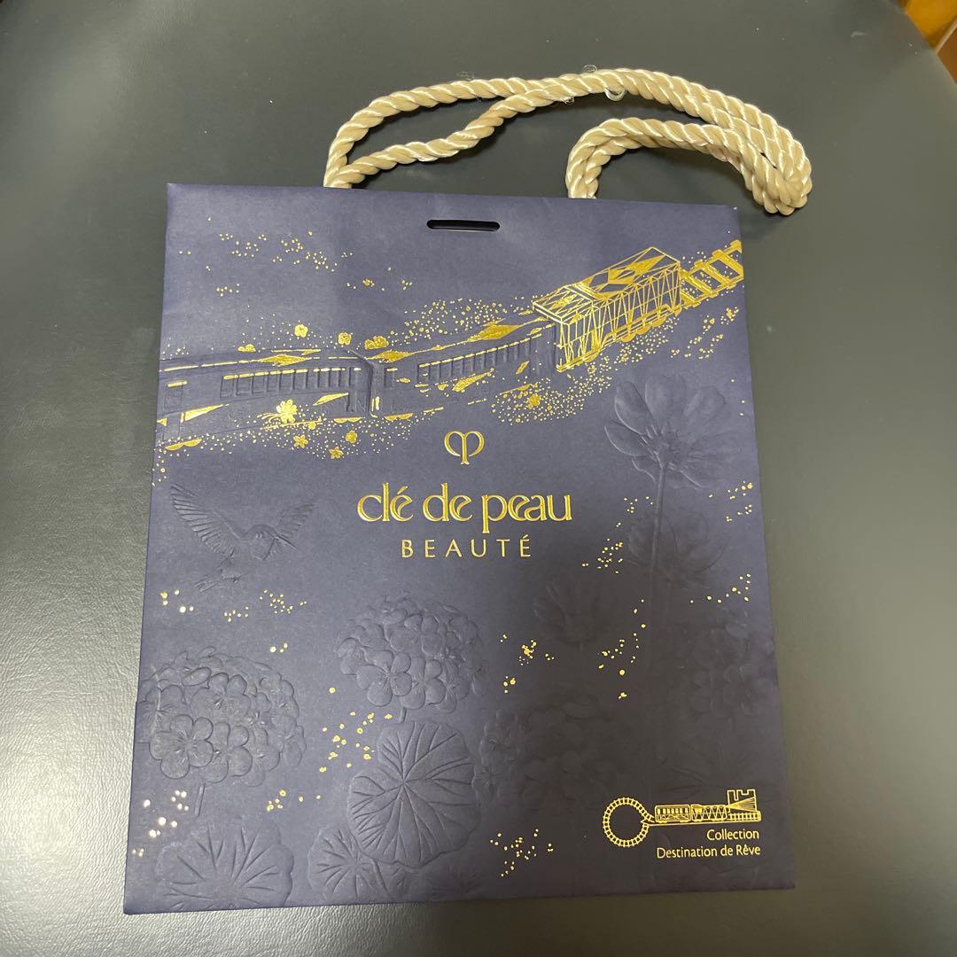 ショッパー付きアイシャドウ クレ・ド・ポー ボーテ ホリデーコレクション2025