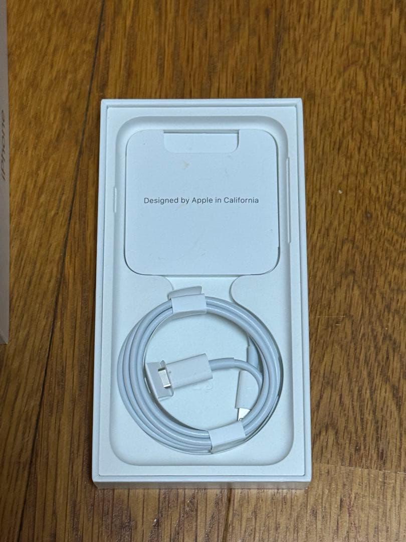 iPhone SE 第3世代 128GB スターライト