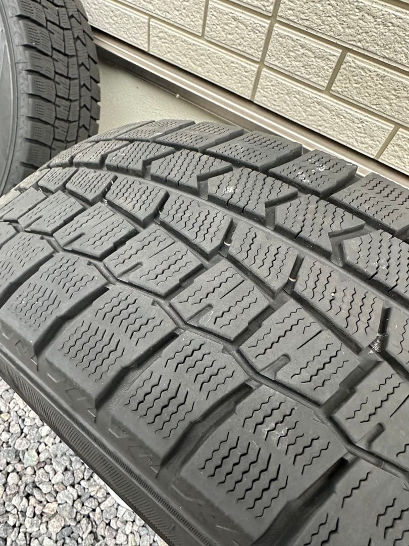 ダンロップ　スタッドレス　17インチ　4本セット