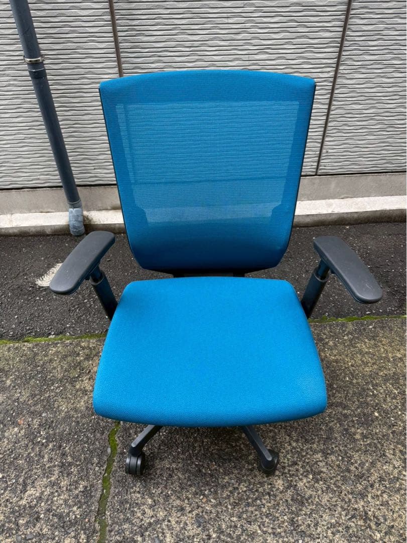 【美品】オカムラESCUDO(エスクード) 　オフィスチェア　事務イス