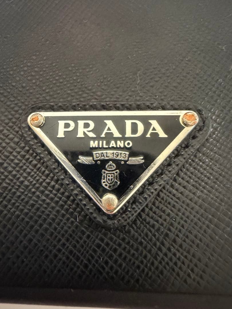 PRADA ブラック iPhone ケース