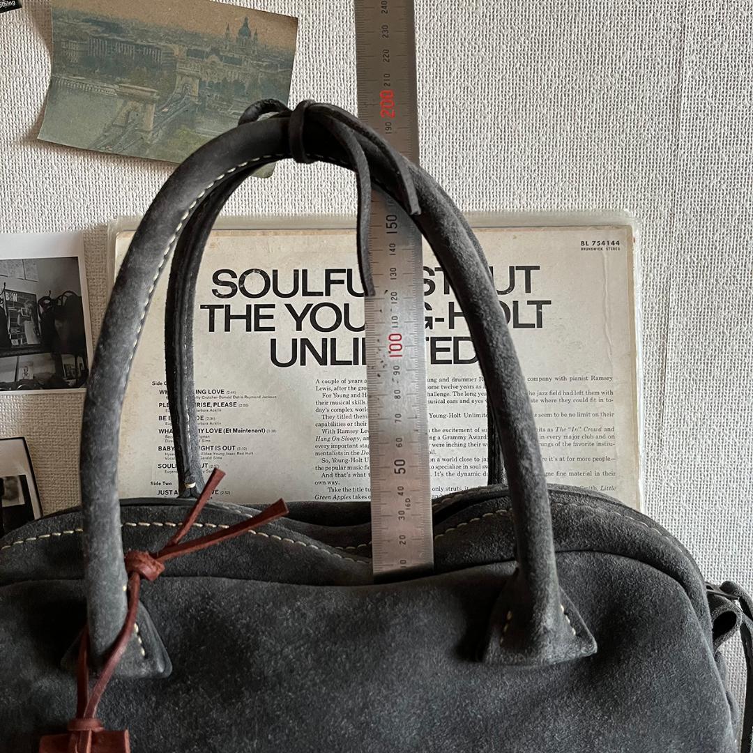 グレー スエード ボストンバッグ　kudu革ボストンバッグ　シンプル　秋冬バッグ