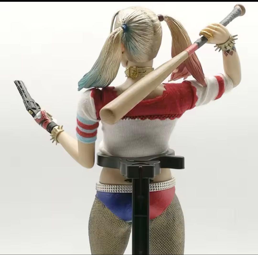 30cm ハーレイクイン 1/6 バットマン スーサイド スクワッド　フィギュア
