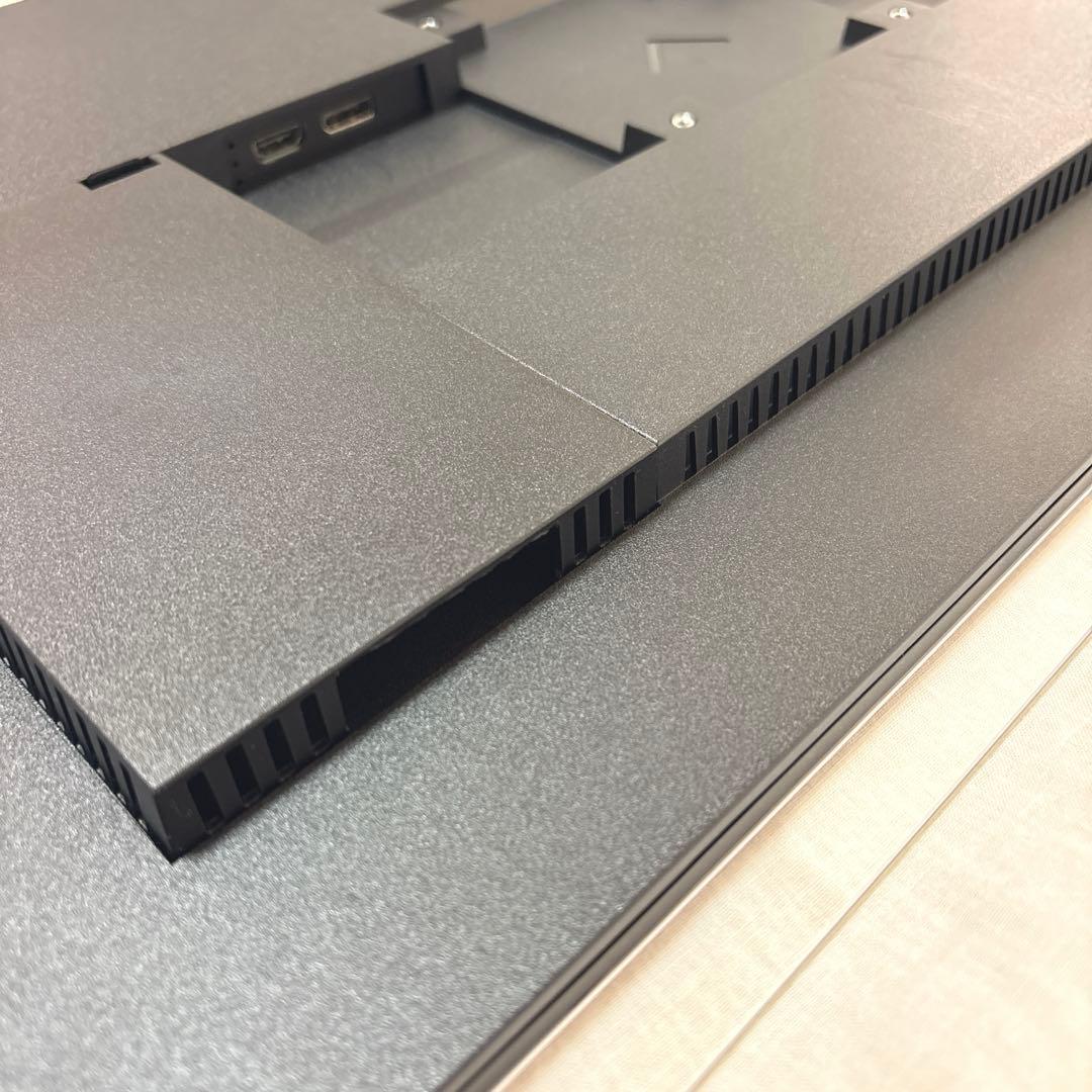 JOLED glancy 27インチOLEDモニタ