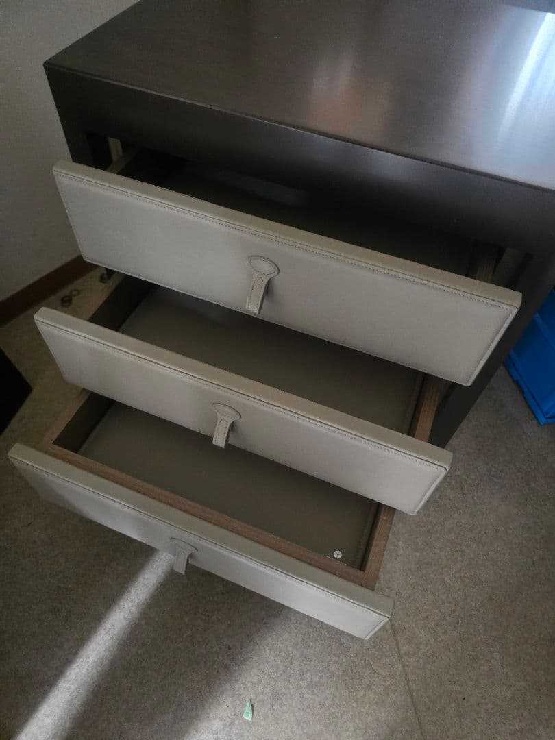 ★イタリア高級家具　プロメモリアのベッドサイドテーブル★希少美品