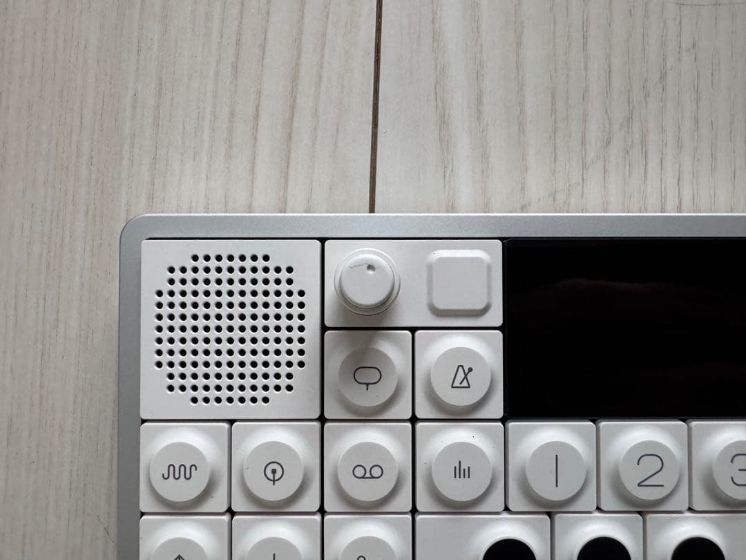 鍵盤楽器 OP-1 field Teenage Engineering