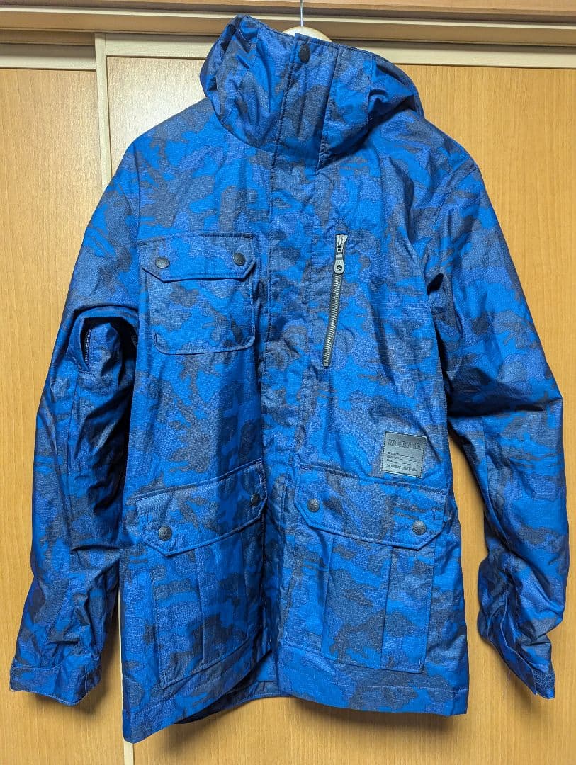 キスマーク　スノーボードウェア