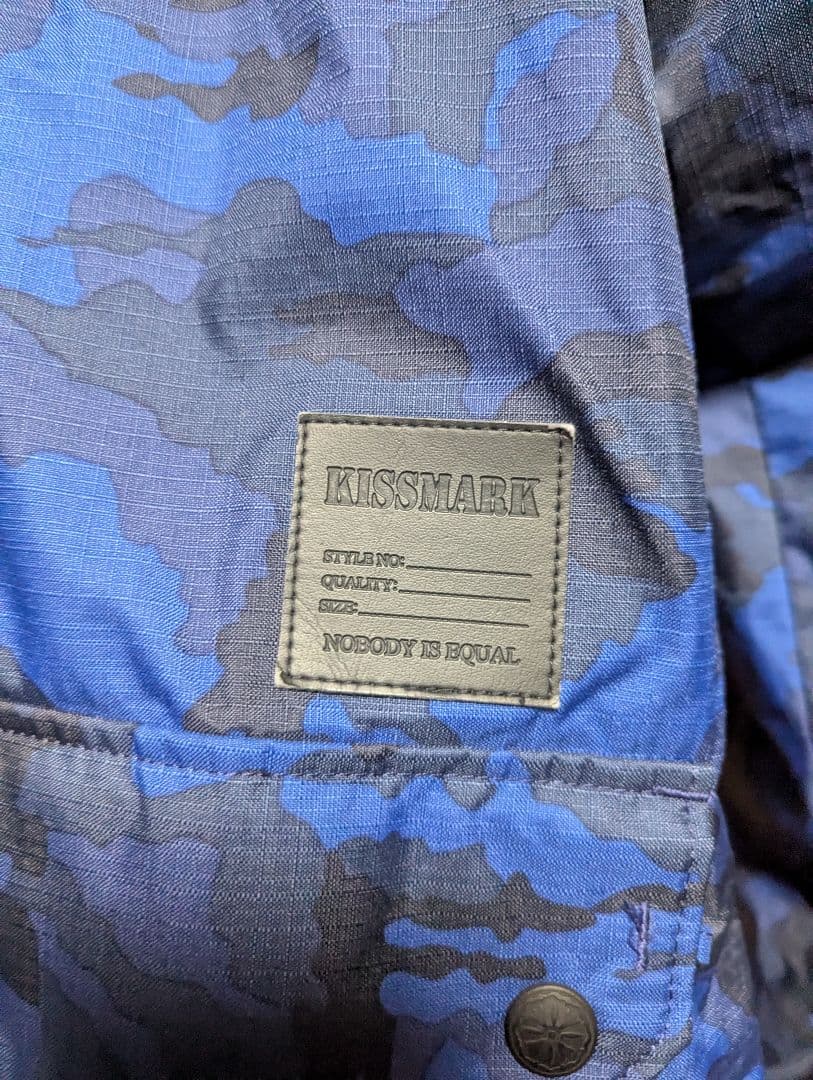 キスマーク　スノーボードウェア