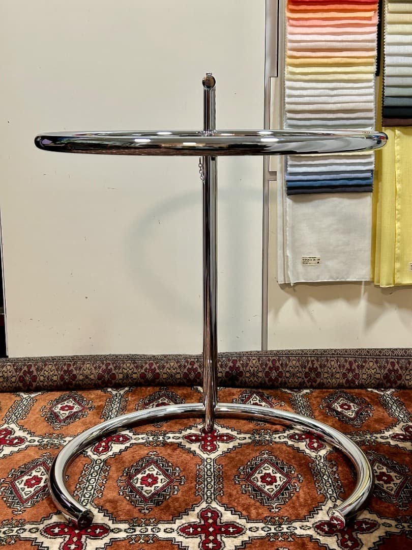 j*3様 アイリーン・グレーの中古サイドテーブル　イタリア製