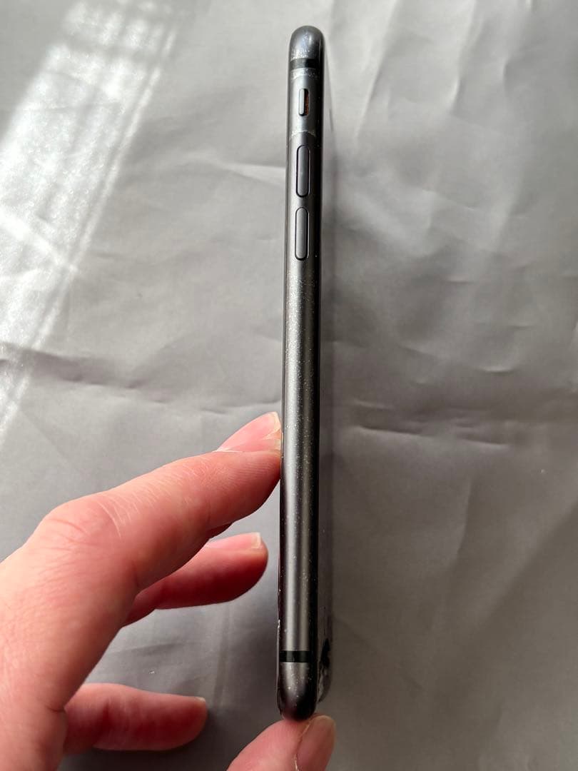 【ジャンク】iPhone 8 スペースグレイ 64GB 動作不良なし