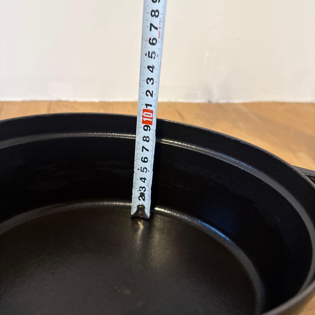 美品　STAUB ココット　鍋 黒　27㎝　ストウブ　オーバル