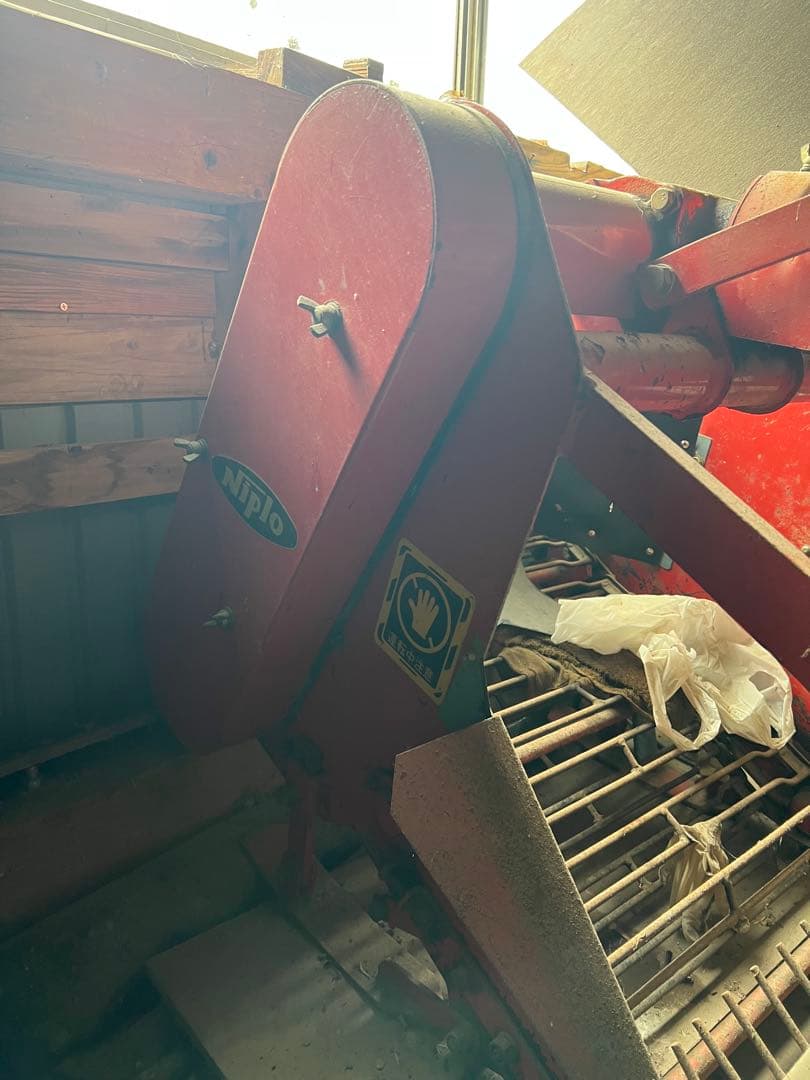 ニプロ　芋掘り機　D-552K