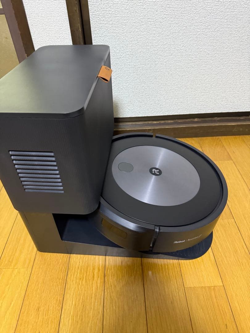 ロボット掃除機 iRobot ルンバj7+