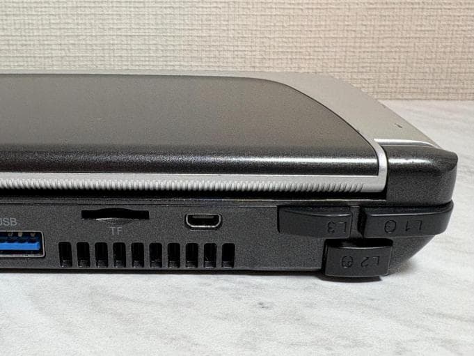 GPD WIN2 128GB 携帯型ゲーミングPC