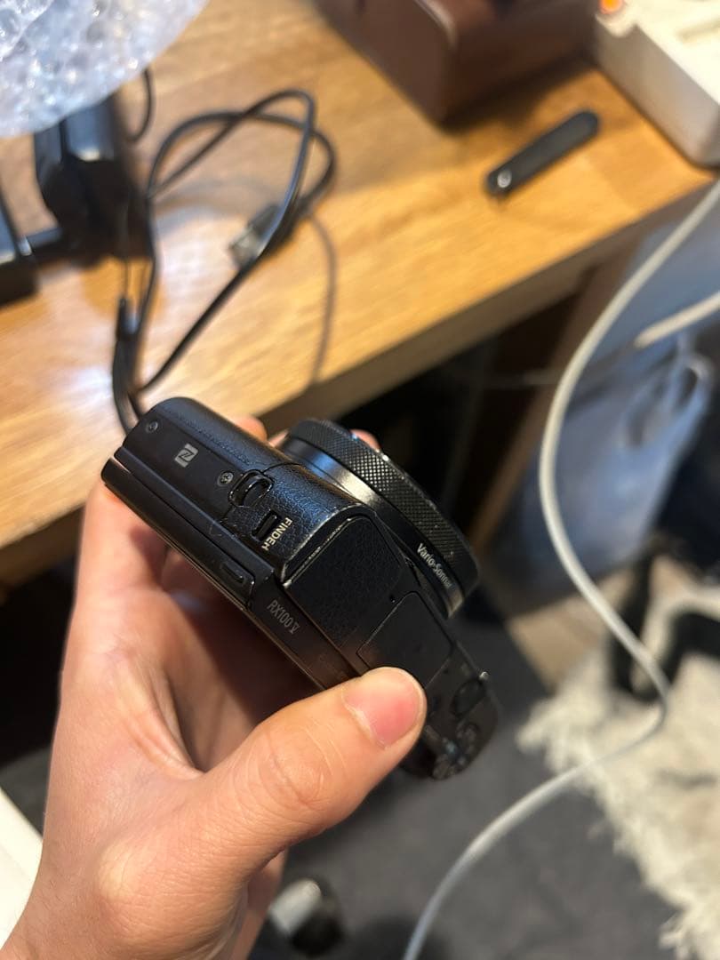 デジタルカメラ Sony DSC-RX100M5A