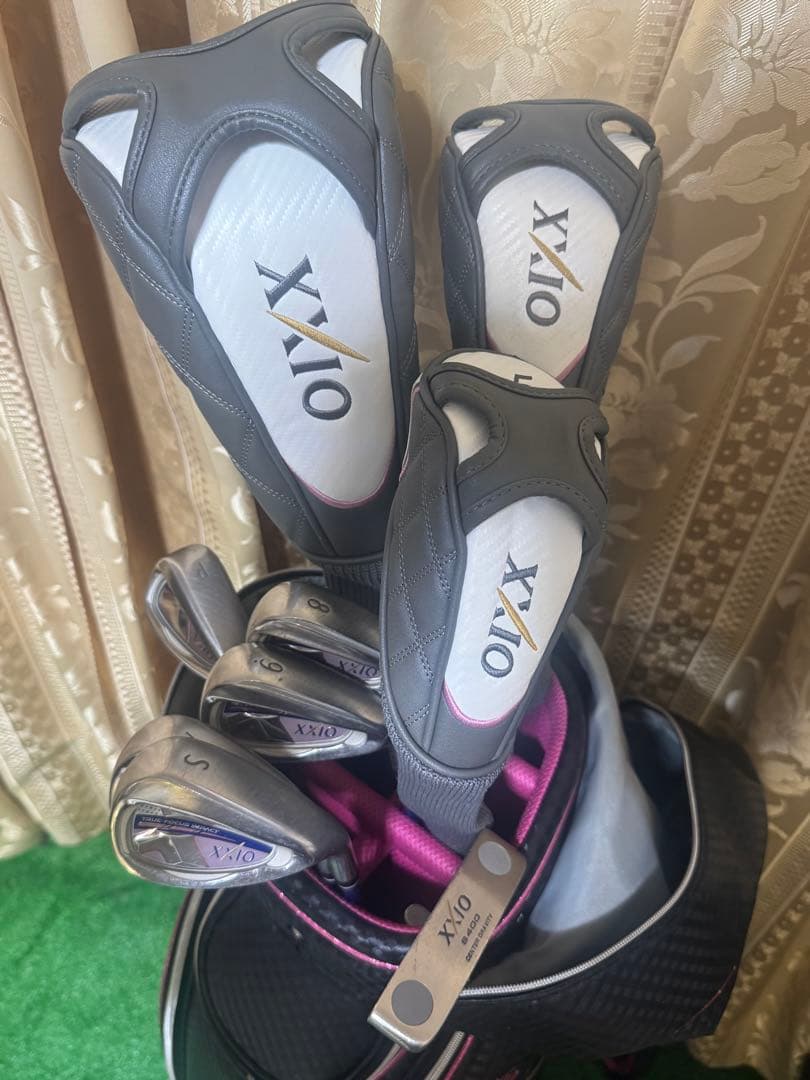 ゼクシオ テン レディース 　豪華 15点　XXIO 10 ゴルフセット バッグ