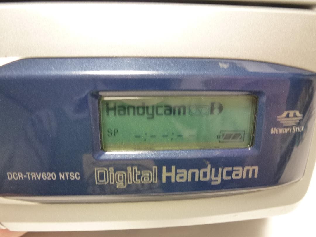 希少　動作品　SONY ソニービデオカメラ　 DCR-TRV620　8mmテープ