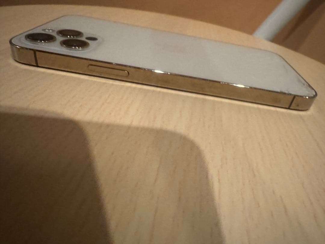 iPhone 12Pro ゴールド