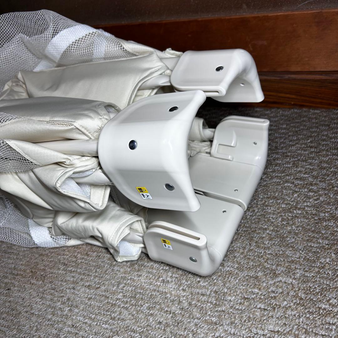 【良品】アップリカ ココネルエアー ベビーベッド　ミルクWH　ホワイト