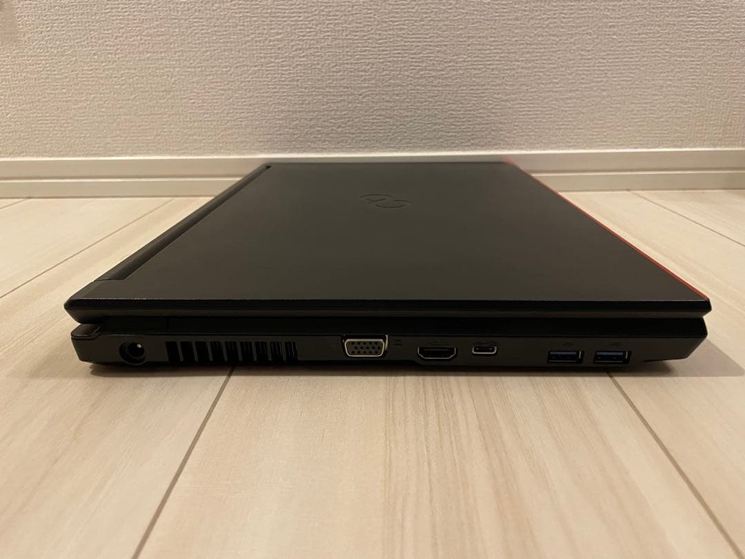 富士通 A5511/G i3 11世代256GB DVDドライブ Office