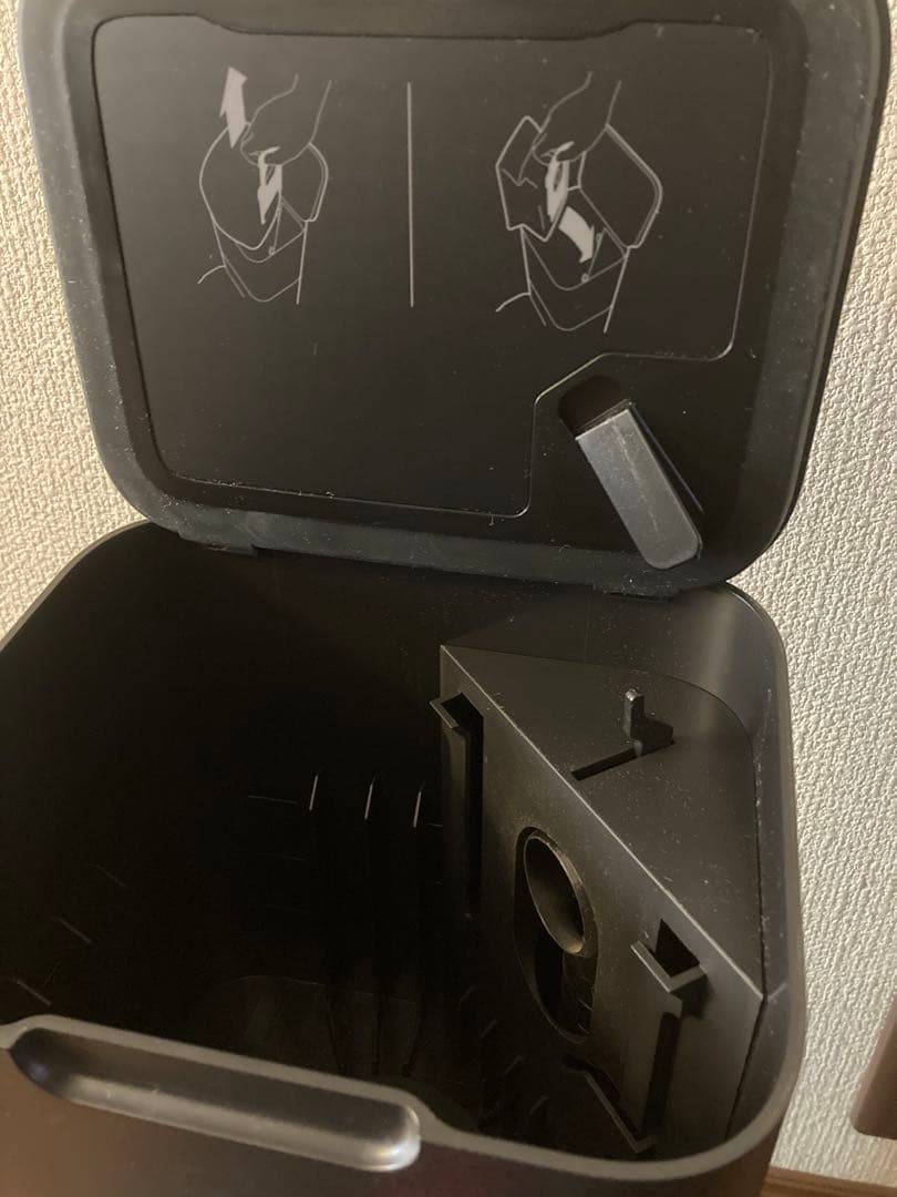 【Irobot Roombai7+】アイロボットルンバ+純正紙パック3枚+付属品