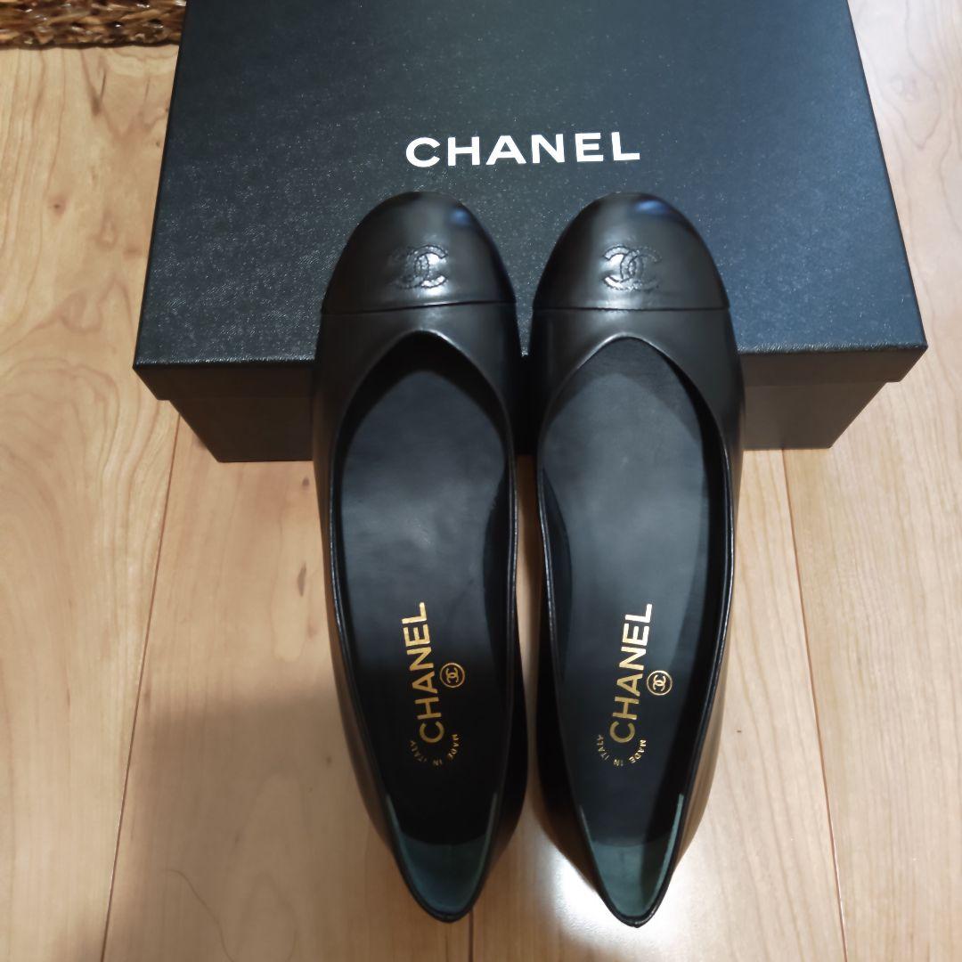 CHANEL ブラック フラットシューズ　新品　！