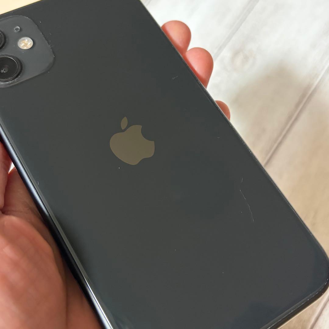 iPhone11 本体 64GB ブラック バッテリー残量84% 箱あり