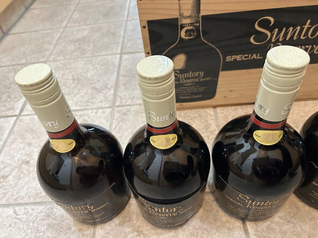 サントリー　スペシャルリザーブ70周年記念　ウイスキー　6本　木箱入り　蓋無し