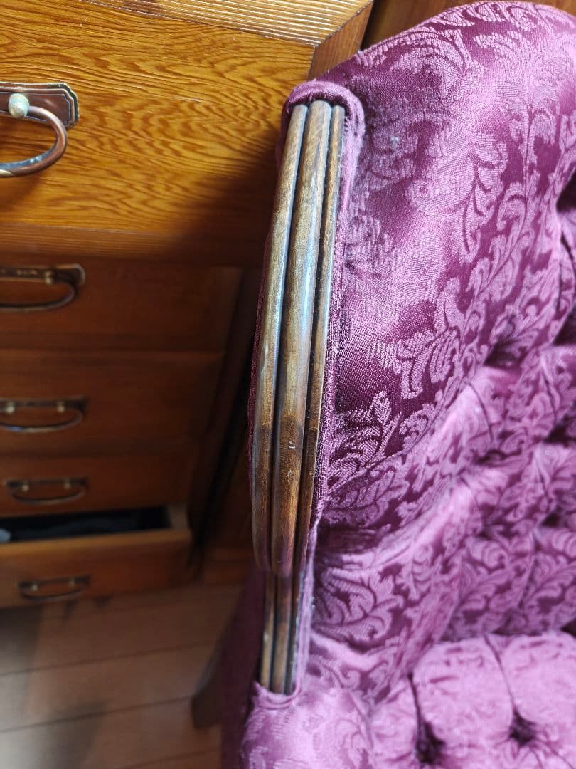 値下げました❗クラシック赤1人掛けソファ