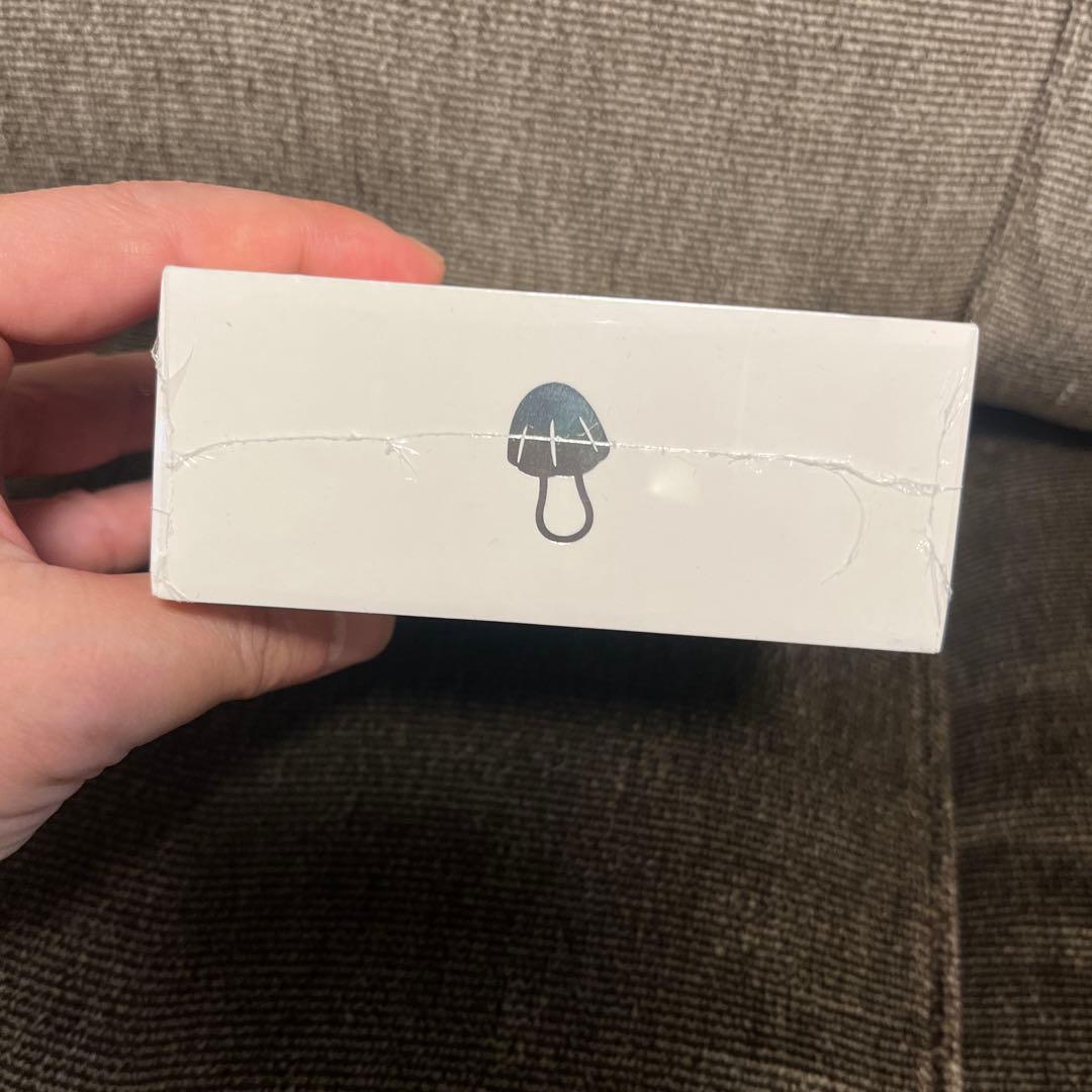 meiji きのこの山ワイヤレスイヤフォン　新品未開封品　シュリンク付き