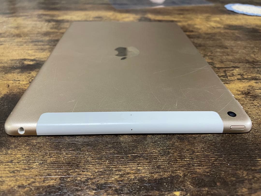 iPad 第5世代 32GB ゴールド