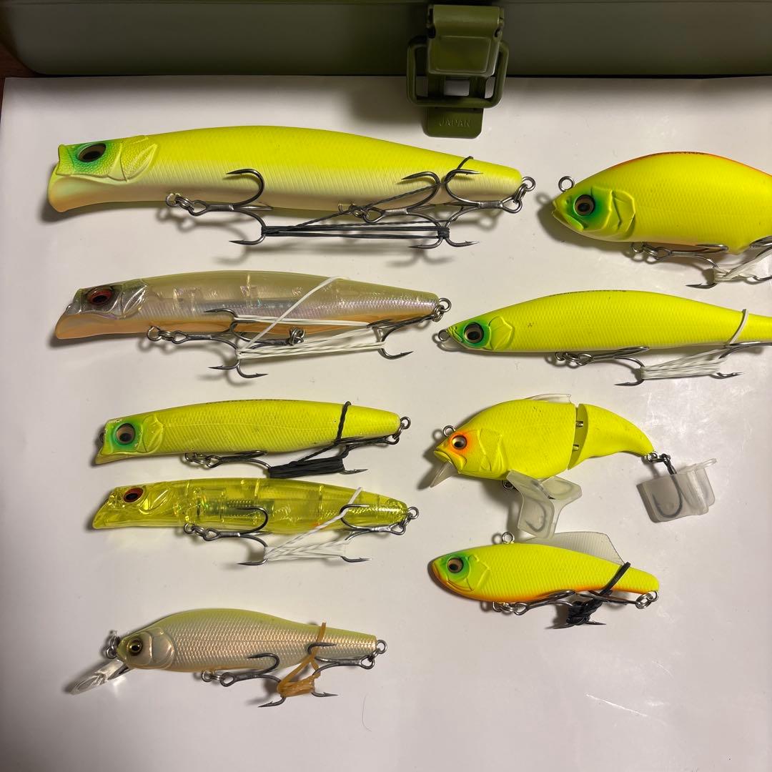 メガバスボックス付き　ルアーセット　カゲロウ　ハダラトラップ　ゲンマ　X80