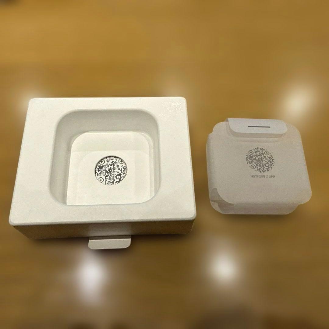 Nothing Ear ホワイトと Spigen のケースセット