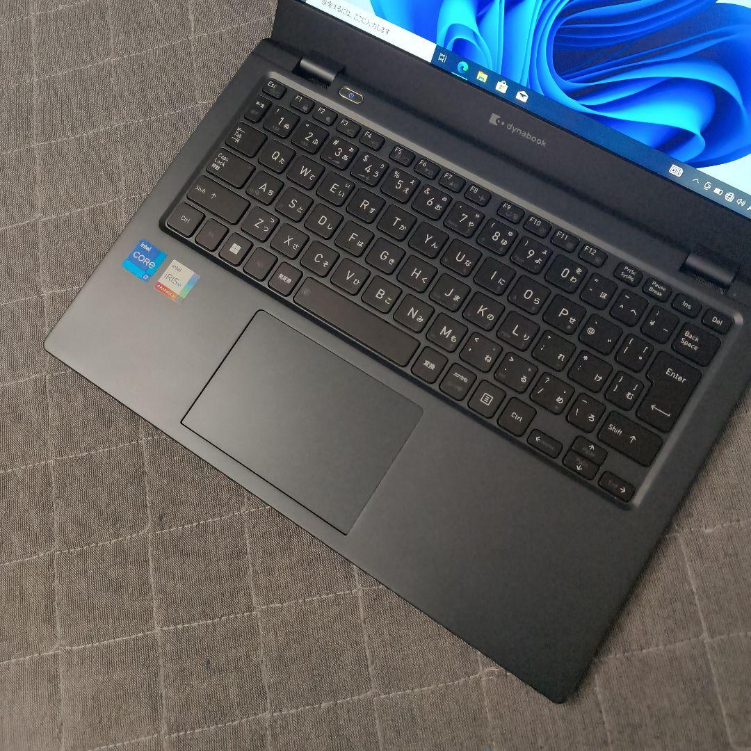 超美品 Dynabook 超軽量 驚速 12世代i7 大容量32GB 新品1TB