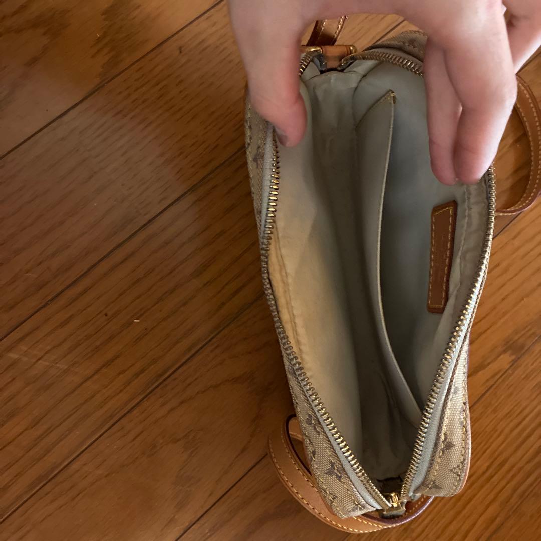 Louis Vuitton ベージュ ショルダーバッグ