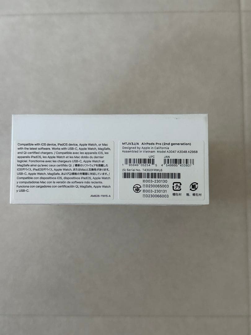 AirPods pro2本体 と左耳　白色