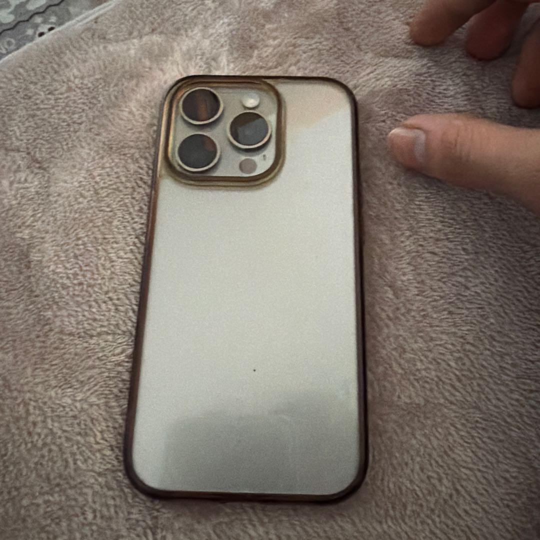 iPhone 15Pro シルバー 本体