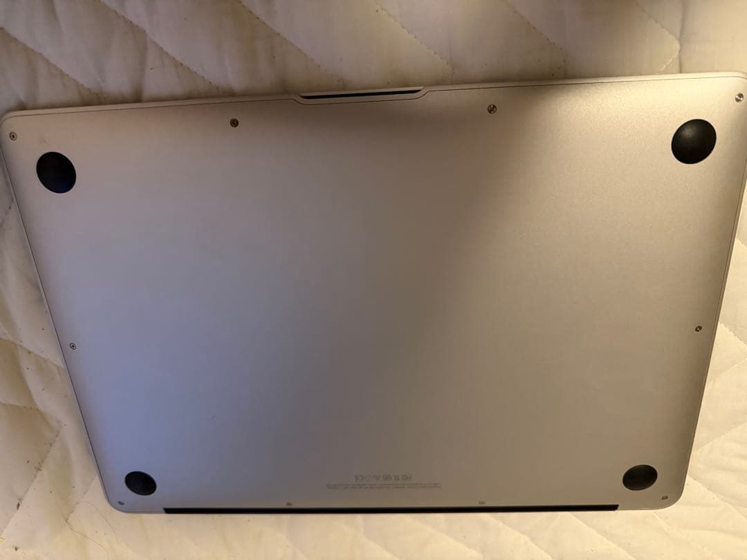 Apple MacBook Air 2015 13インチ　初期化済み