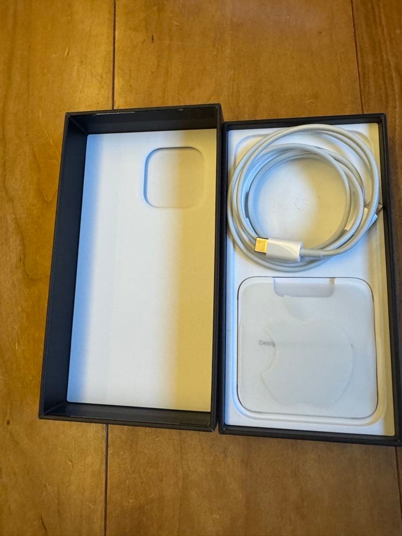 Apple iPhone 13 Pro シルバー 本体256G